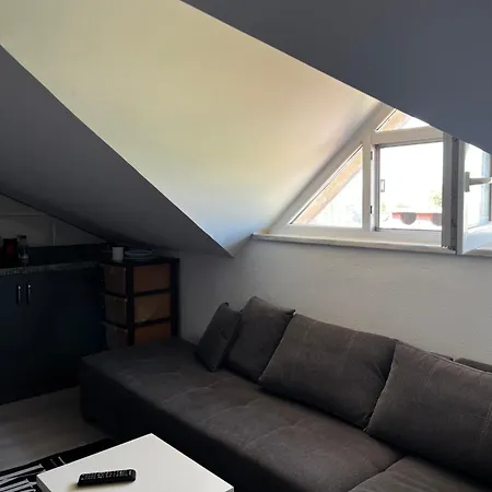 Kirevi 2 - Airport *