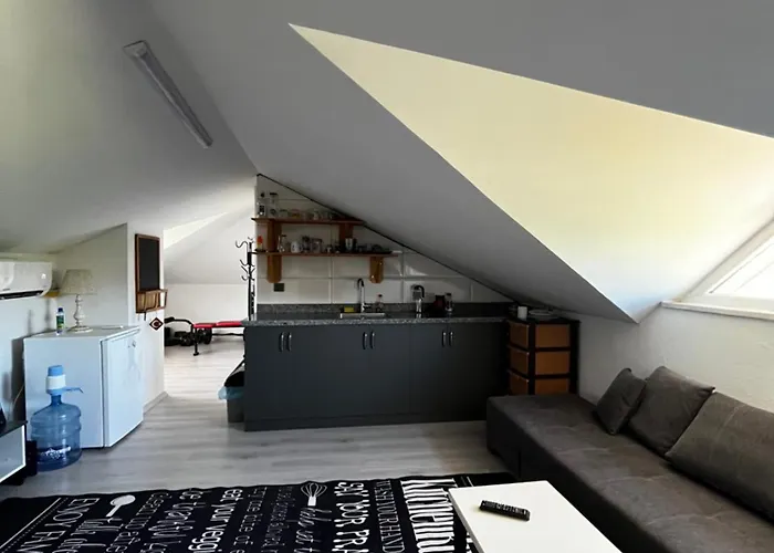 Kirevi 2 - Airport Appartement *