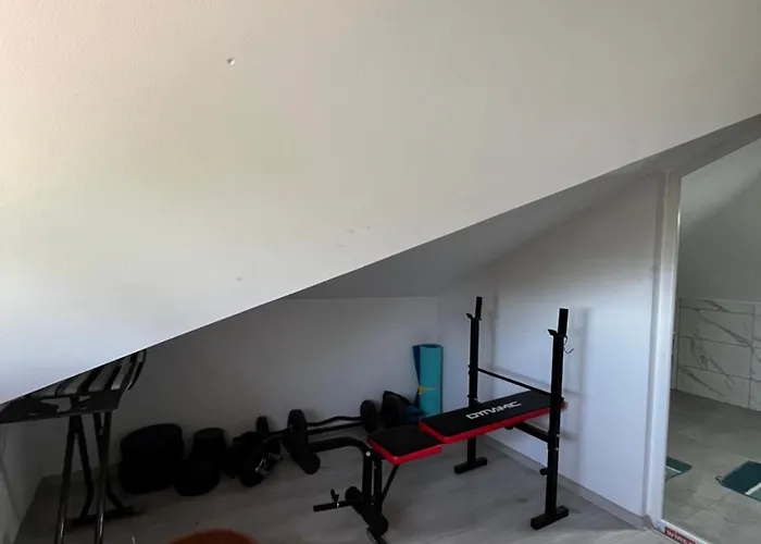 Kirevi 2 - Airport Ортаджа